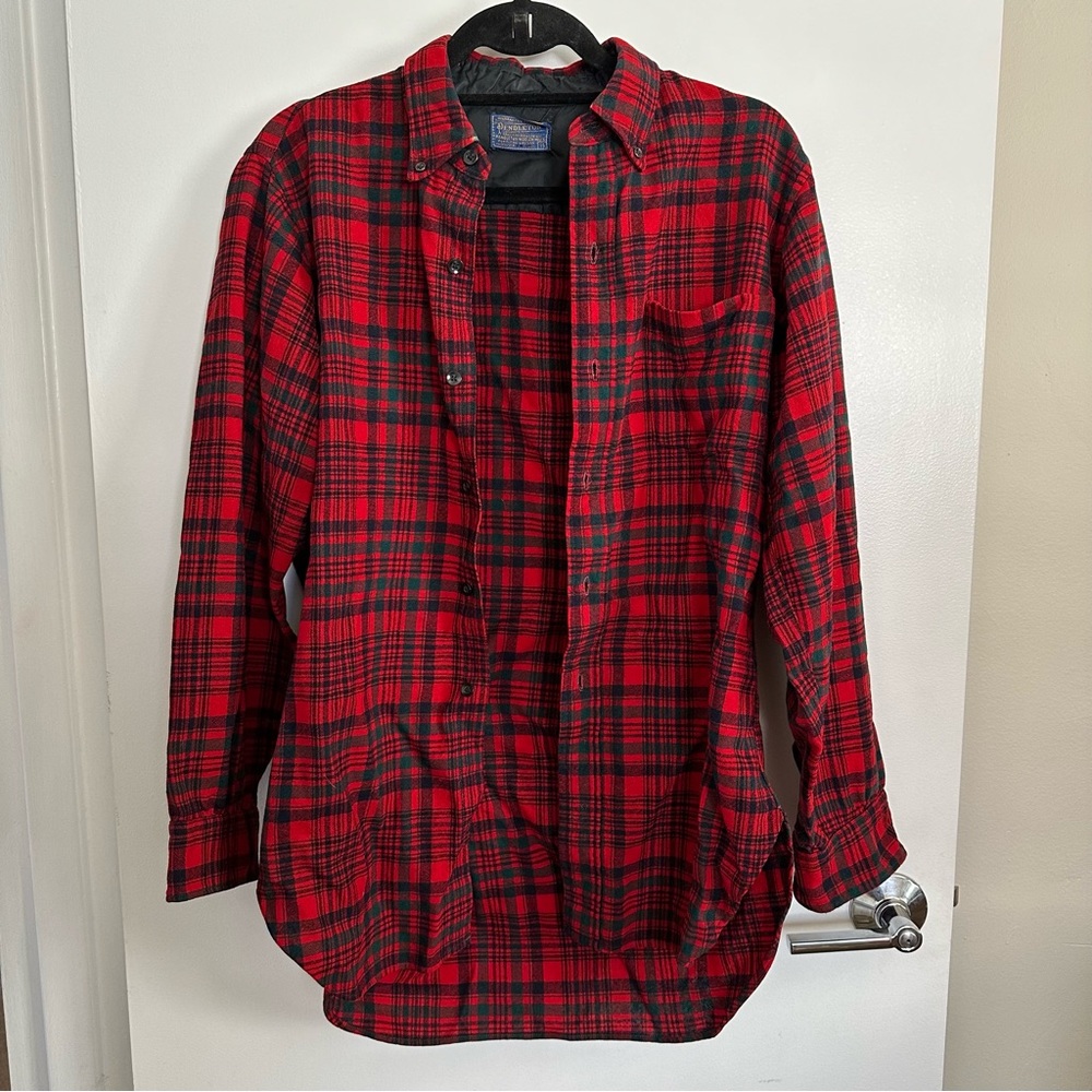 Vintage 1962 Pendleton Red Buffalo Check Wool Flannel